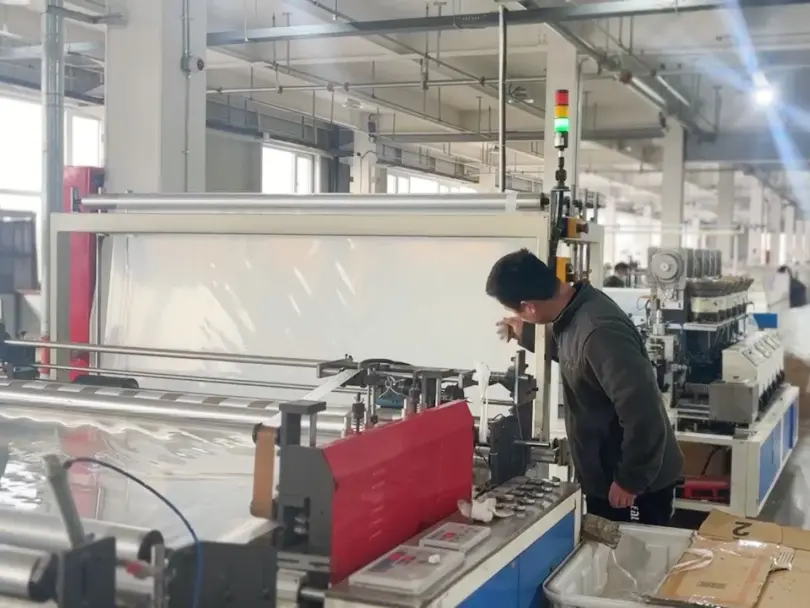 Jiayuan'daki perde arkasında: küresel pazarlar için yüksek kaliteli duş perdeleri hazırlamak Jiayuan'daki perde arkasında: küresel pazarlar için yüksek kaliteli duş perdeleri hazırlamak