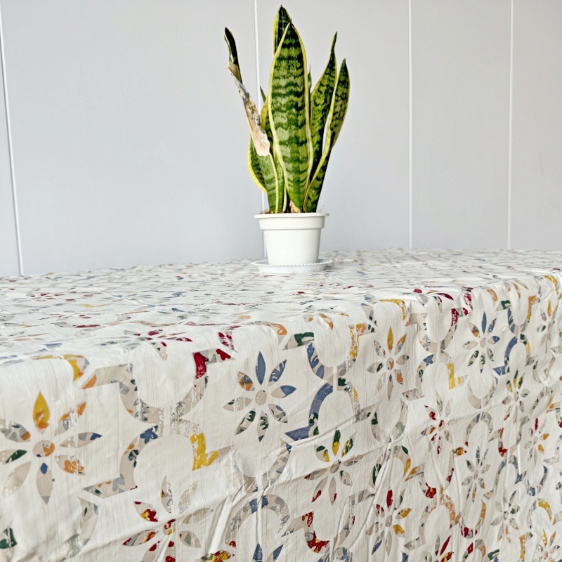 Elegant Beige Table Cloth