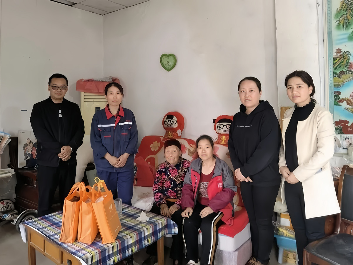 Réconforter les personnes âgées rurales