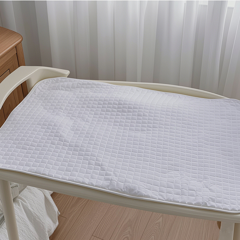 Washable Soil-Proof Thin White Mattress