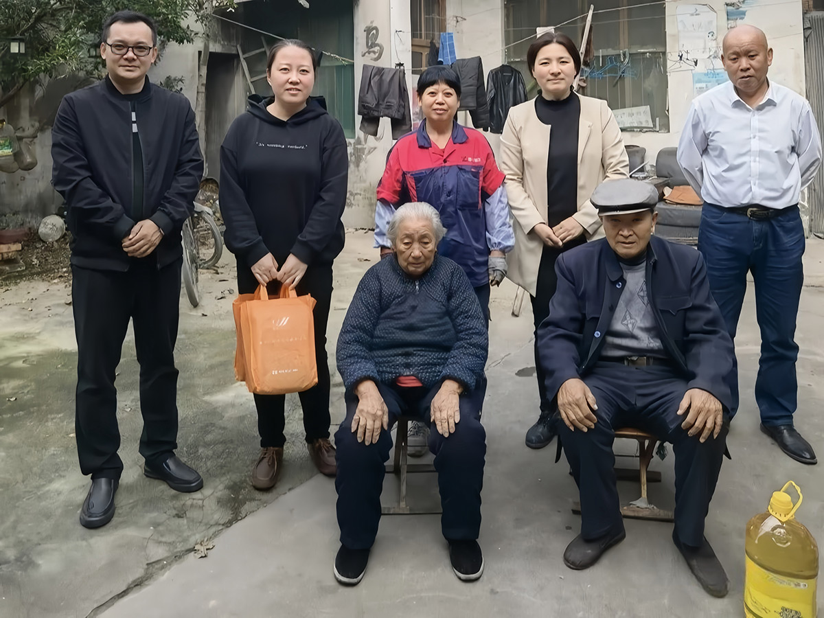 Réconforter les personnes âgées rurales