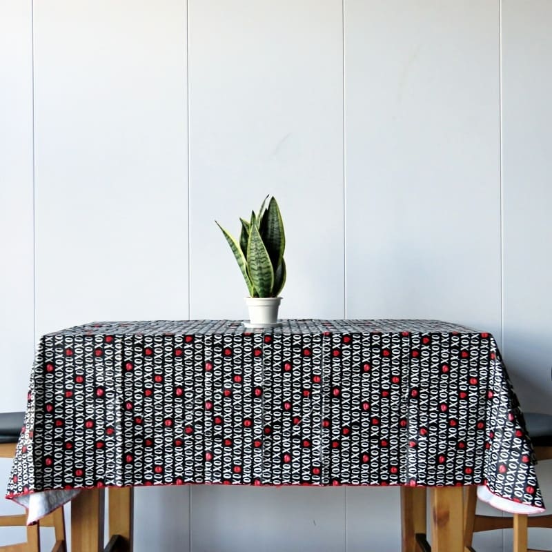 XOXO Love Vinyl Tablecloth