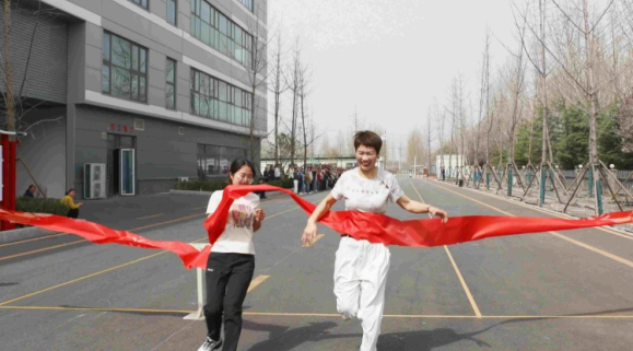 Spring Breeze and Passion: Jiayuan Spring Sports Day Showcases Corporate Culture and Team Spirit