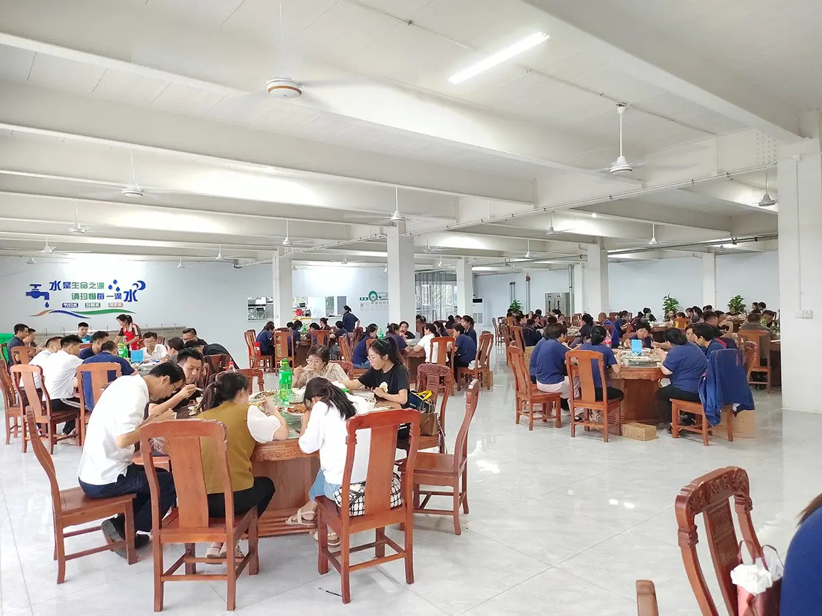 Jantar da equipe no meio do outono